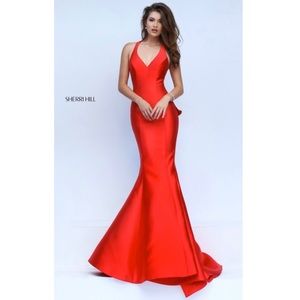 BLACK Sherri Hill Prom Dress